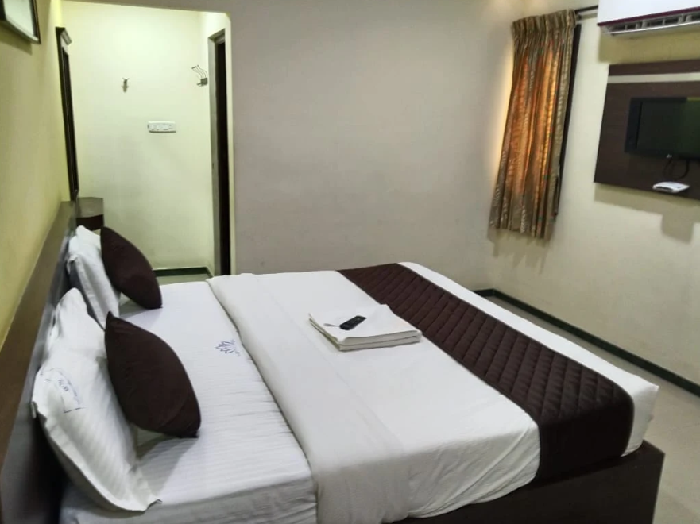 1 x Deluxe Room